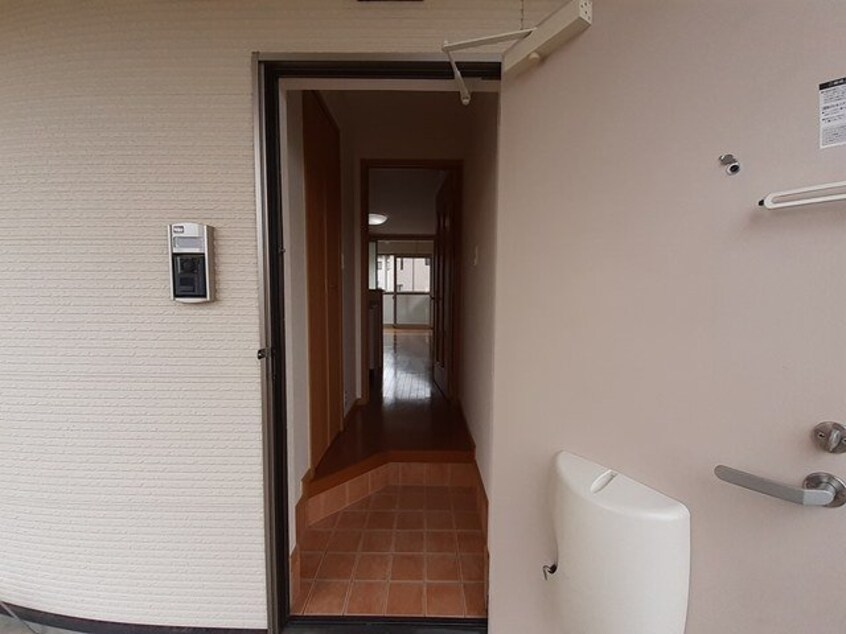 明るい玄関です グラースＢ