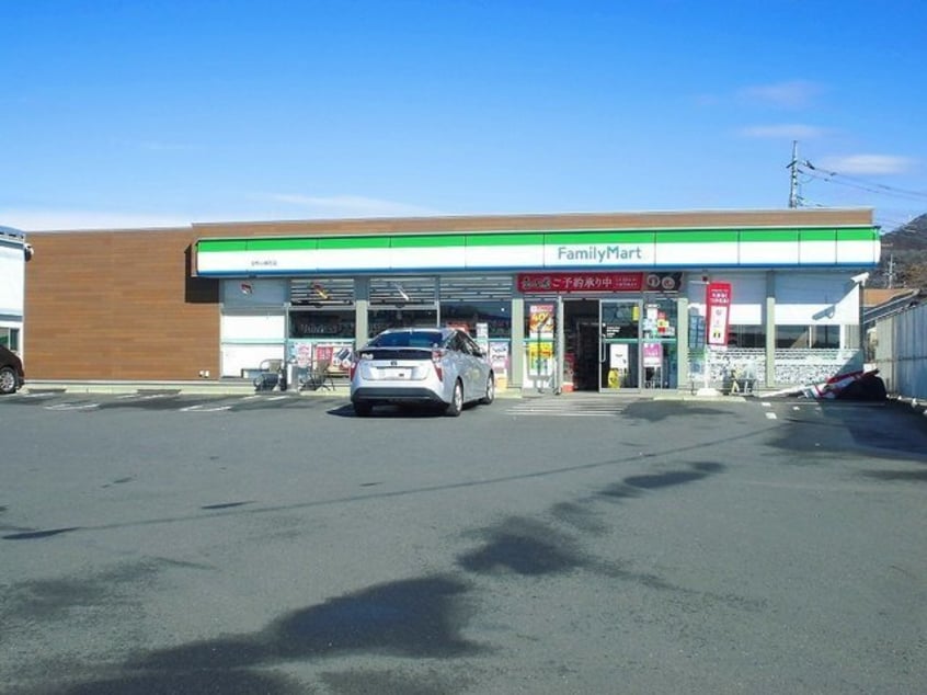 ファミリーマートまで1000m メゾンセントポーリアＢ