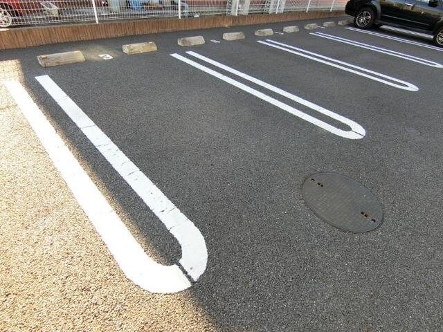 駐車場です ラフィネ　メゾンＢ