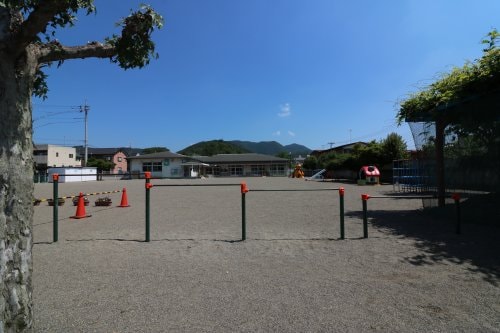 足利市三重保育所(幼稚園/保育園)まで1875m 大岩町　そらうみ貸家