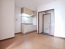 明るい色調の室内です エルディム山　Ｂ
