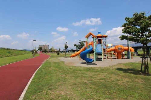 五十部運動公園(公園)まで935m エンパレスV17