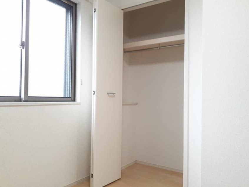  Ａｄｏｎｅ　Ｂ（アドーネ）