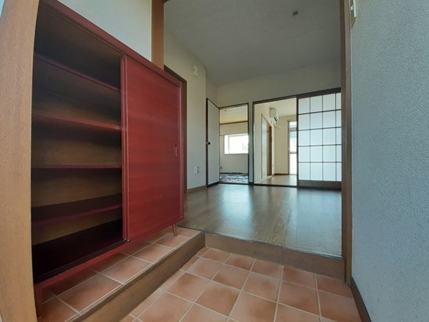 落ち着いた玄関です エルディム橋本