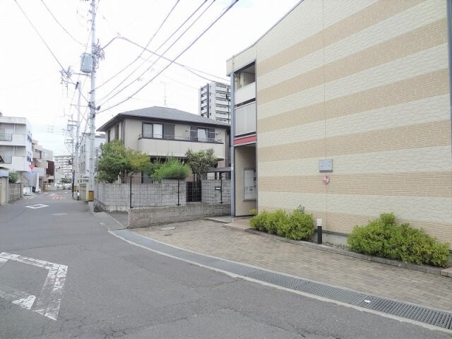 前面道路 レオパレスステラ三條