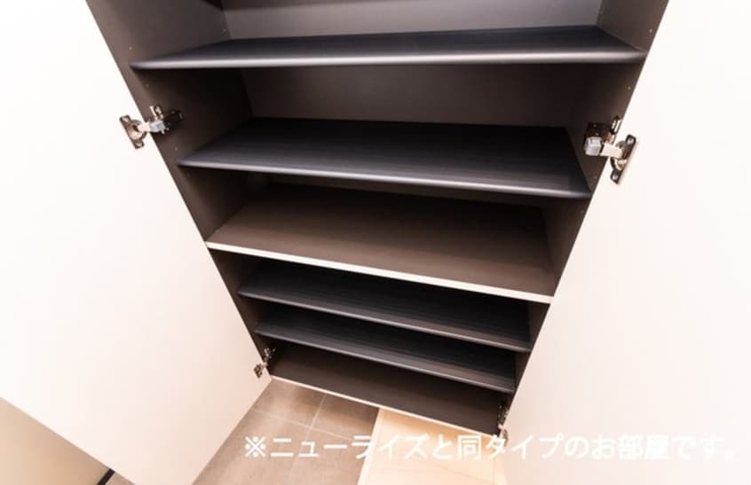  メゾン・ルミエール　Ａ