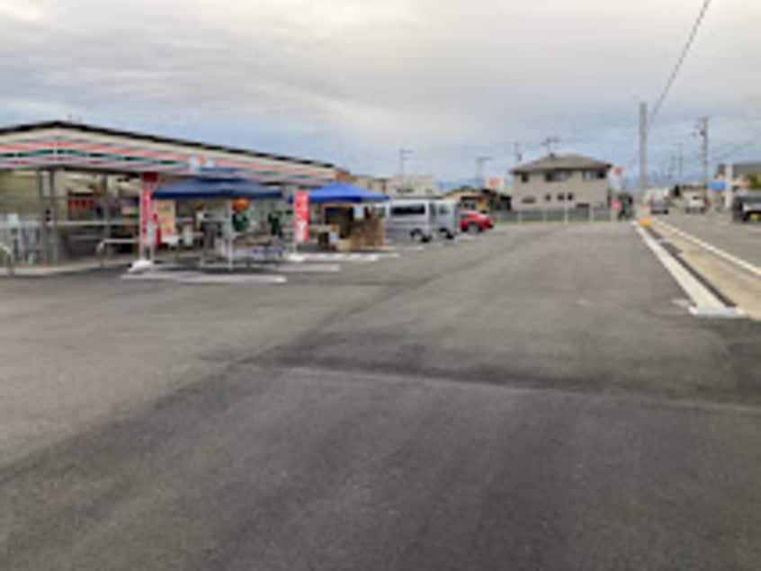 セブンイレブン 高松寺井町店(コンビニ)まで548m ブルーメ