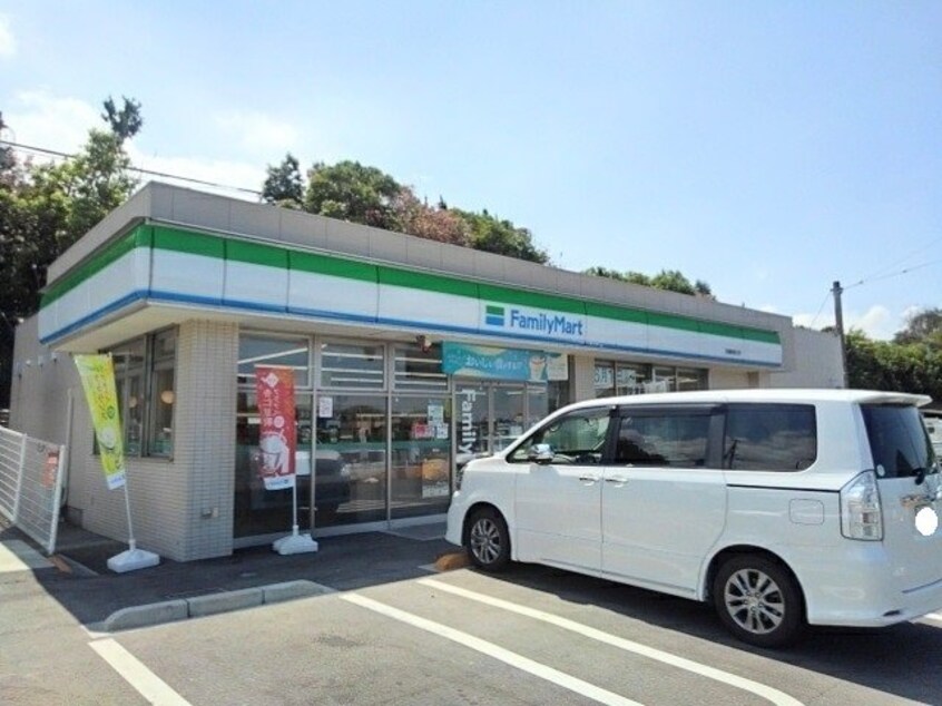 ファミリーマート丸亀東坂元店まで1200m バンブー　フォレスト