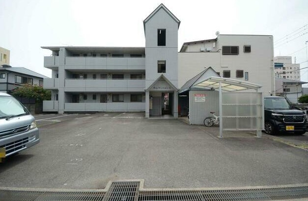  中山マンション