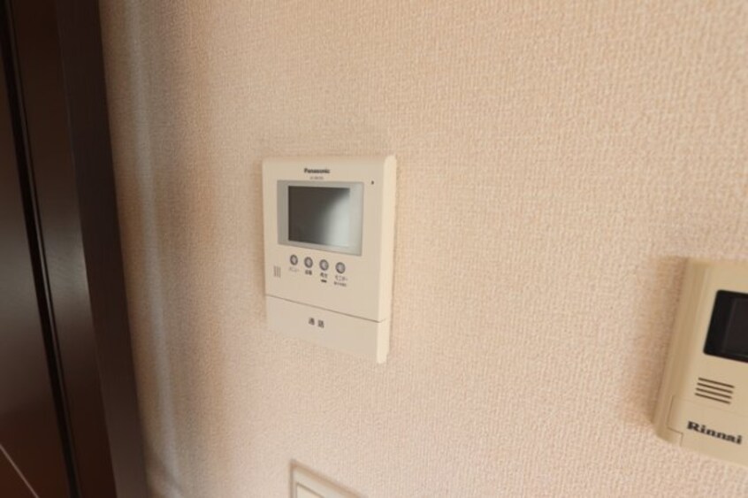  ピースタウン川東