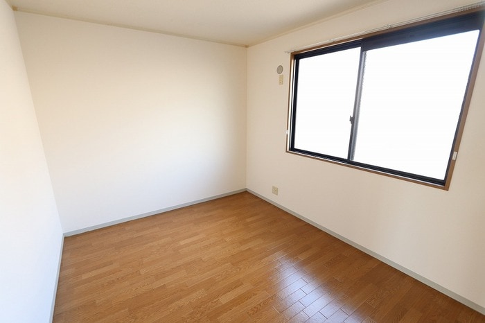  ロイヤルコート円座　C棟