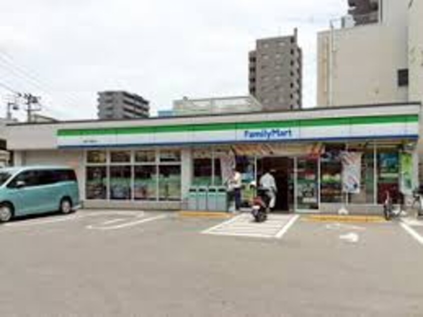 ファミリーマート 栗林公園前店(コンビニ)まで360m リマーク旅籠町
