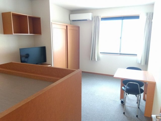  レオパレスＳ　ＣＯＵＲＴ