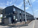  レオパレスラ　スリーズ