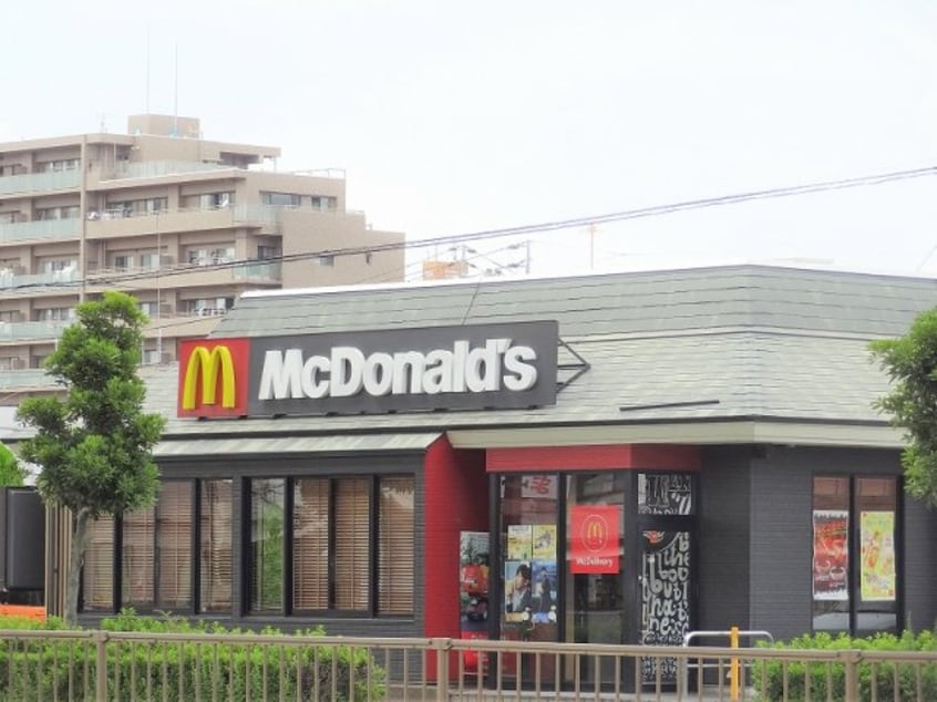  レオパレスラ　スリーズ