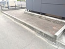  レオパレスラ　スリーズ