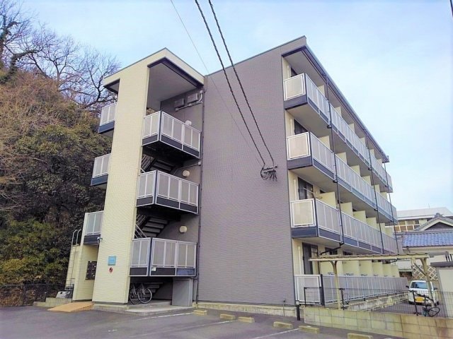  レオパレスエトワール　栗林