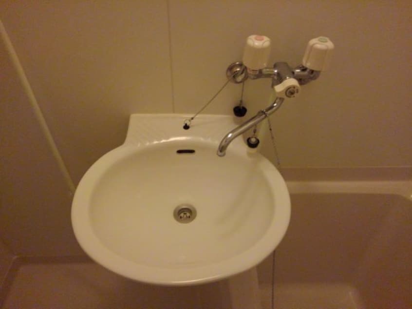 レオパレスエトワール　栗林