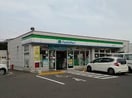 ファミリーマート 鶴市明見店(コンビニ)まで616m レオパレスキリーク　ＹＨ