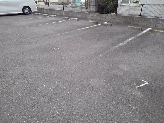  レオパレスエトワール　栗林