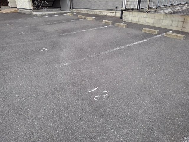  レオパレスエトワール　栗林