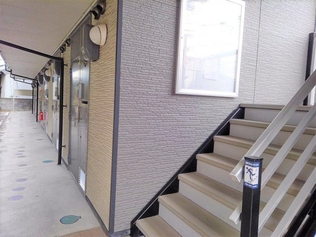  レオパレスエトワール　栗林