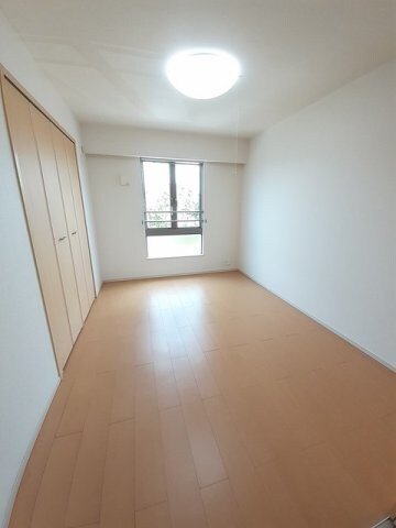  エルベッタ城東