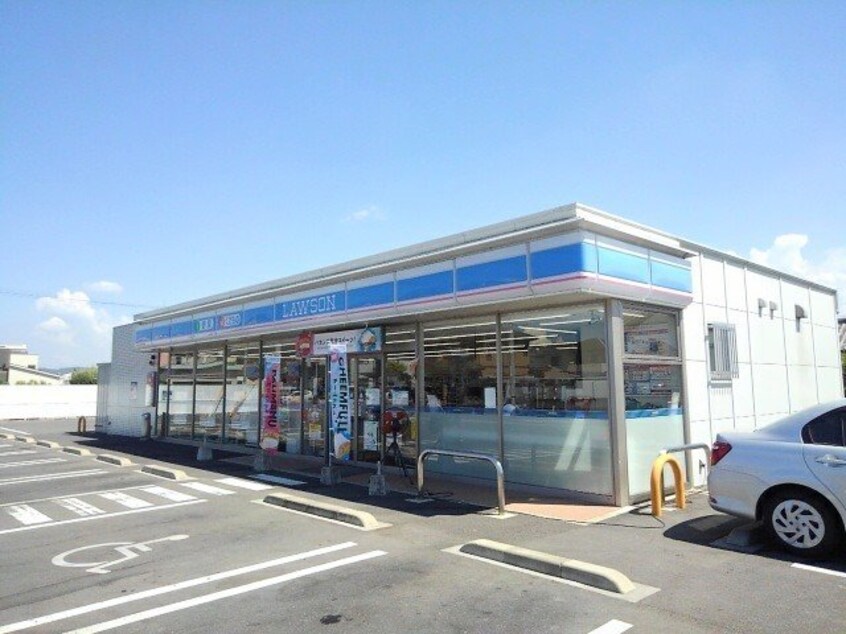 ローソン丸亀郡家町辻店まで200m バーミィ　スクエア