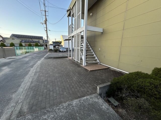  レオパレスＢＩＧ　ＳＴＯＮＥ