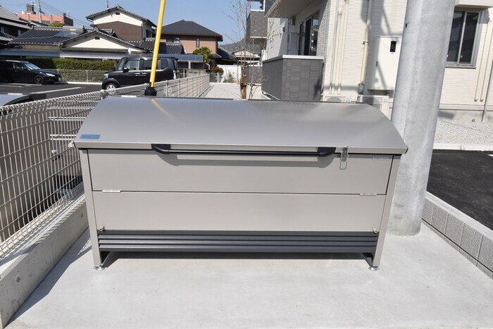  ユニヴェール　F棟