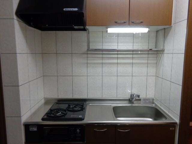 キッチン ヴァンルージュ