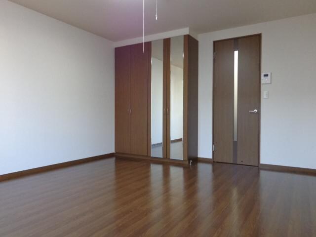 洋室 ヴァンルージュ