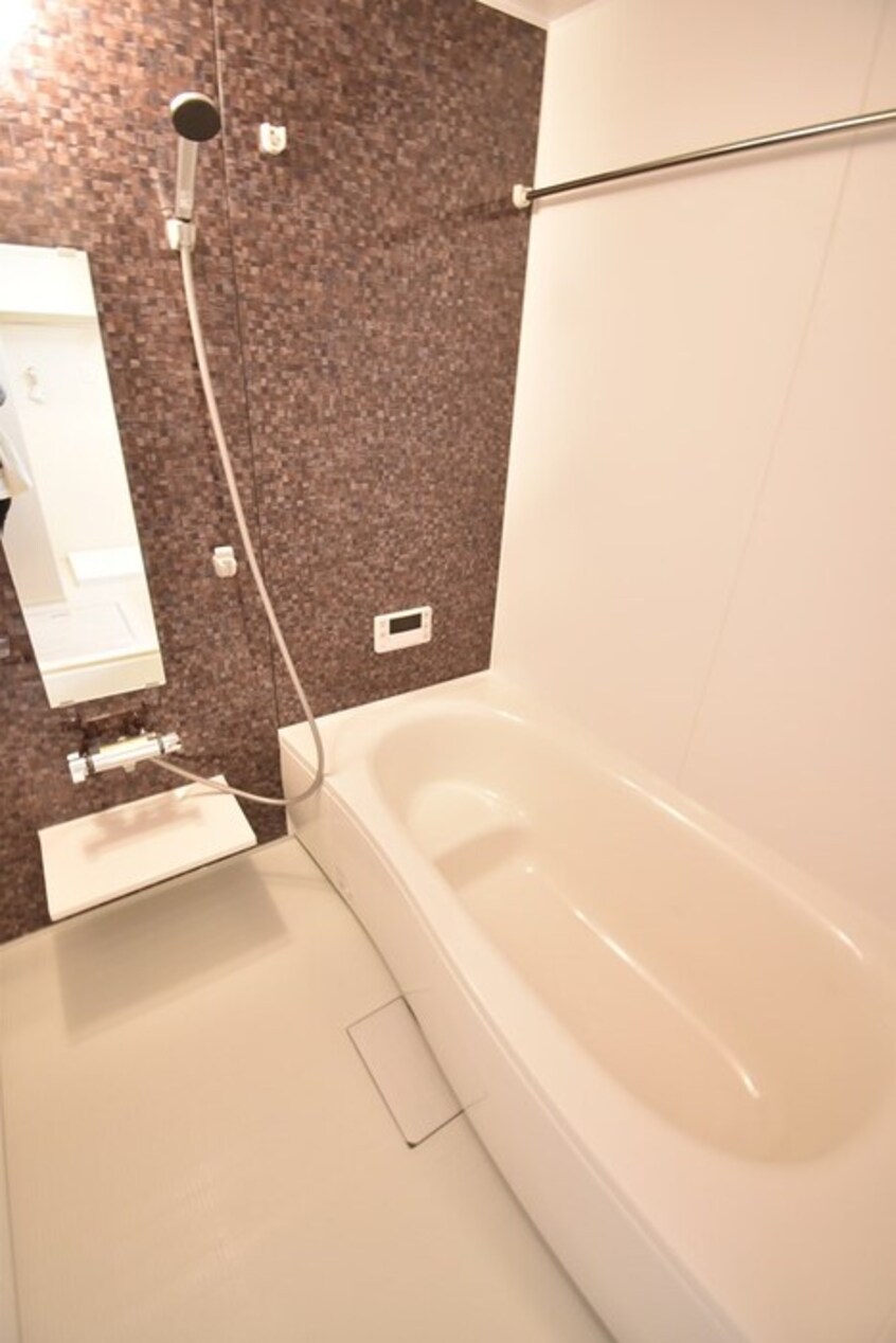  ユニヴェール C棟