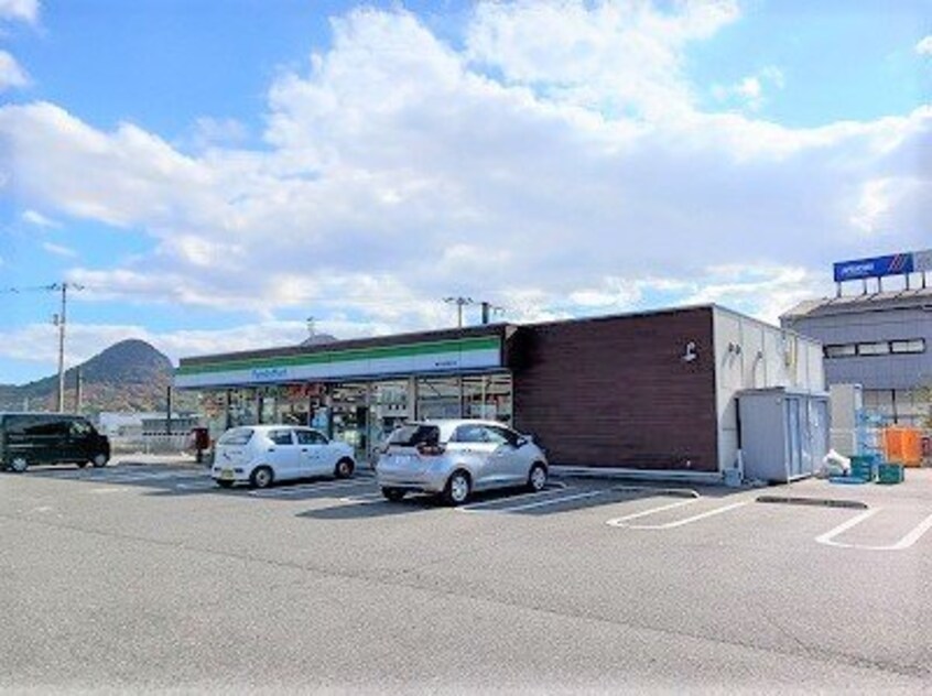 ファミリーマート　国分店様まで270m マクール国分寺Ｃ