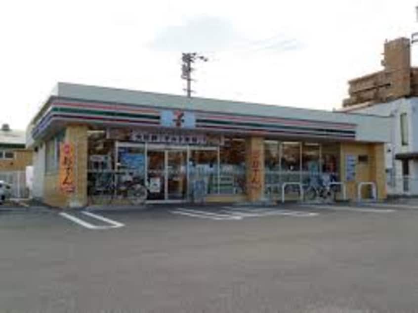 セブンイレブン 高松木太中央公園前店(コンビニ)まで395m クレヴィア