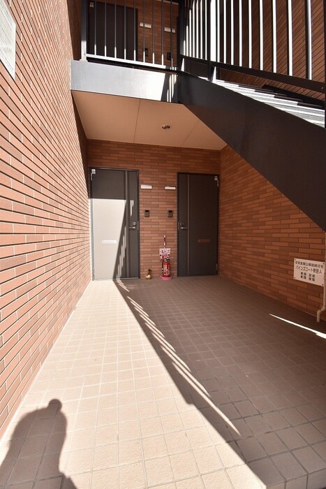  パインズコート新居　E棟