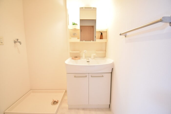  パインズコート新居　E棟