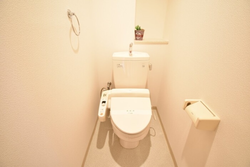  パインズコート新居　E棟