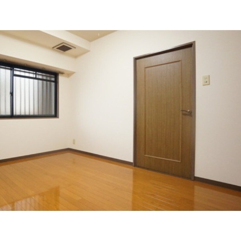  リバティハウス