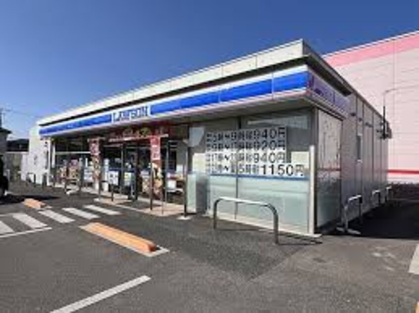 ローソン 高松多肥上町西原店(コンビニ)まで724m アスカ太田