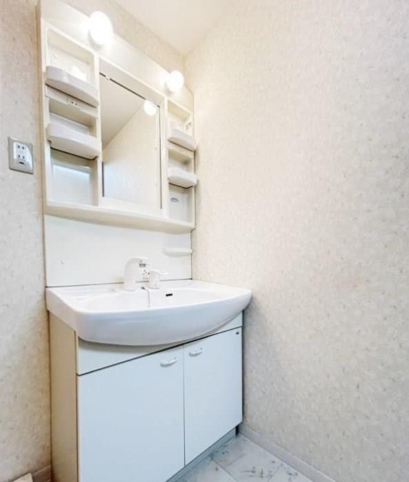  イノセントスクエア