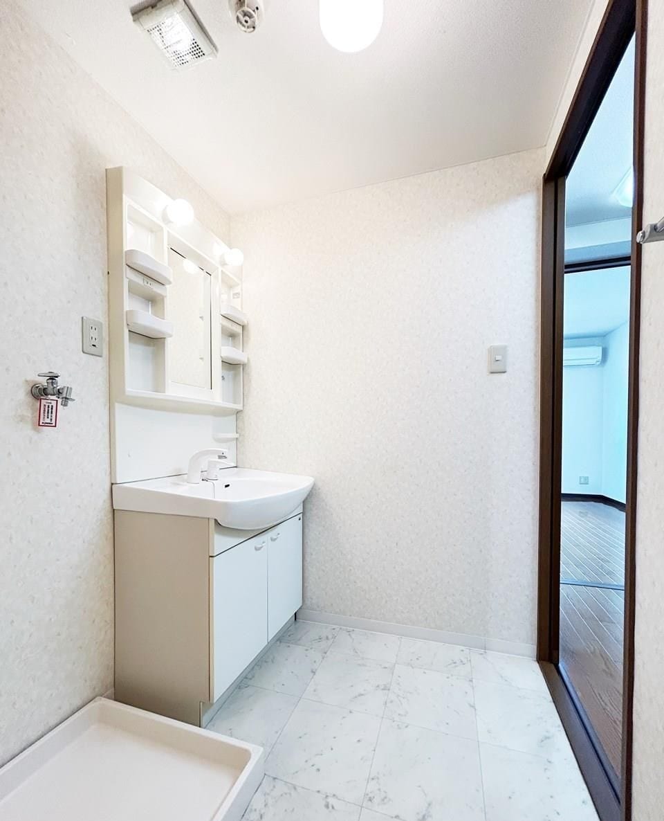  イノセントスクエア