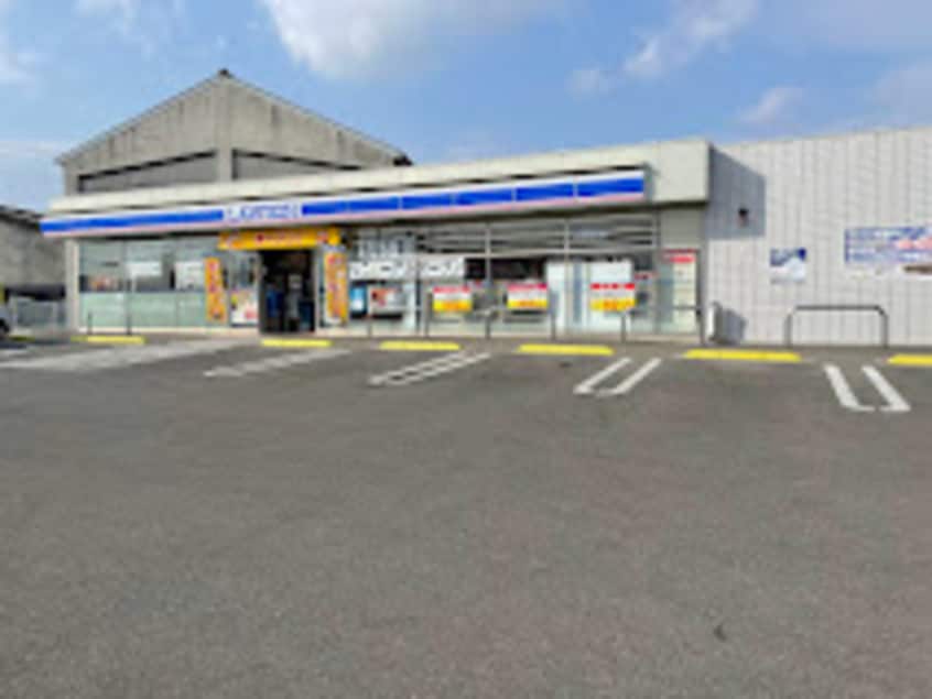 ローソン 丸亀川西町北店(コンビニ)まで552m グレースフジ　Ｃ棟