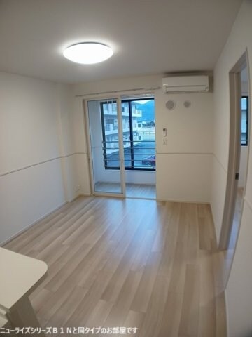  フェリーチェ上林