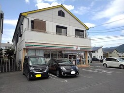 セブンイレブン観音寺坂本店まで400m