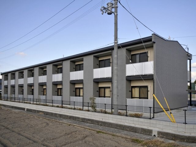  レオパレスあいれすと田村