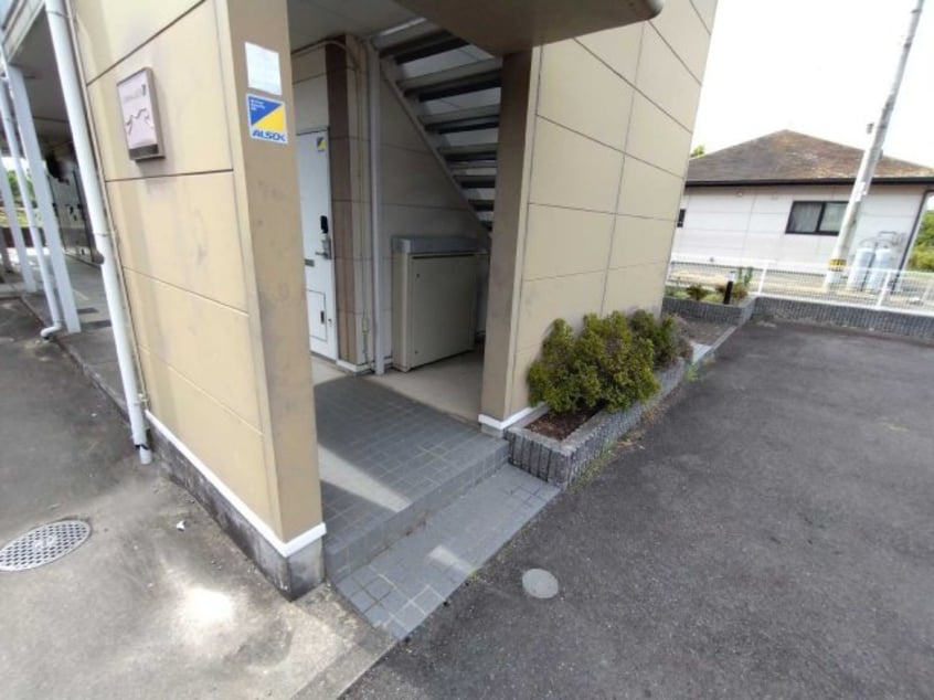  レオパレスルース