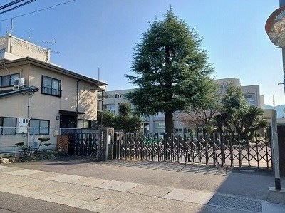 高松市国分寺南部小学校さんまで350m エレガンシア・ブローテⅠ