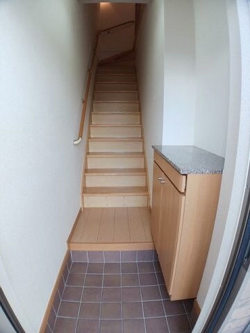  サニーサイド　ハウス　森Ｃ