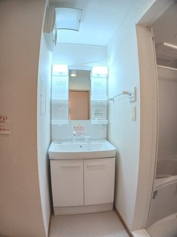  サニーサイド　ハウス　森Ｃ